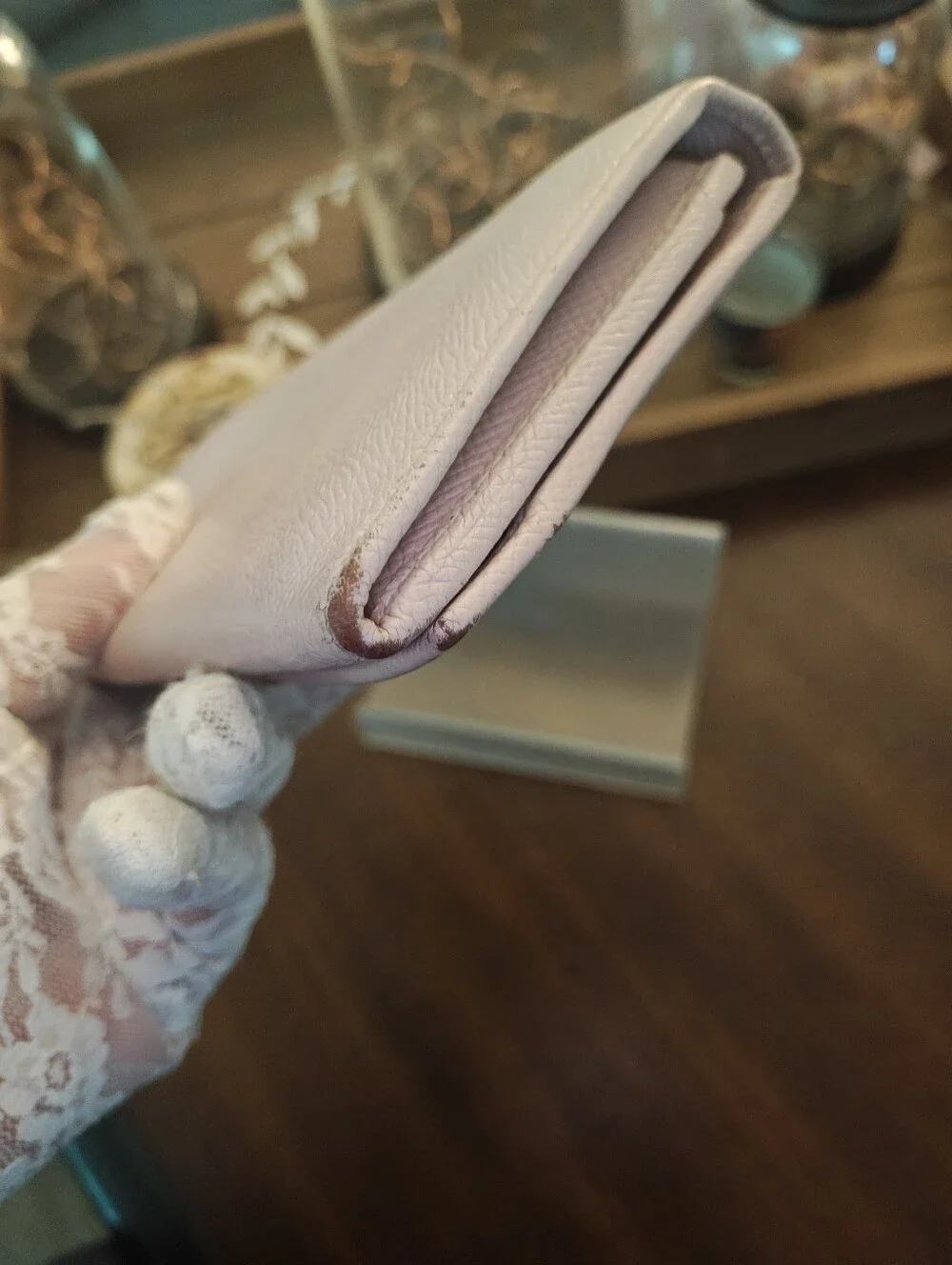 Bvlgari Pale Pink Leather Continental Wallet with Signature Circle Logo - Picture 9 of 16